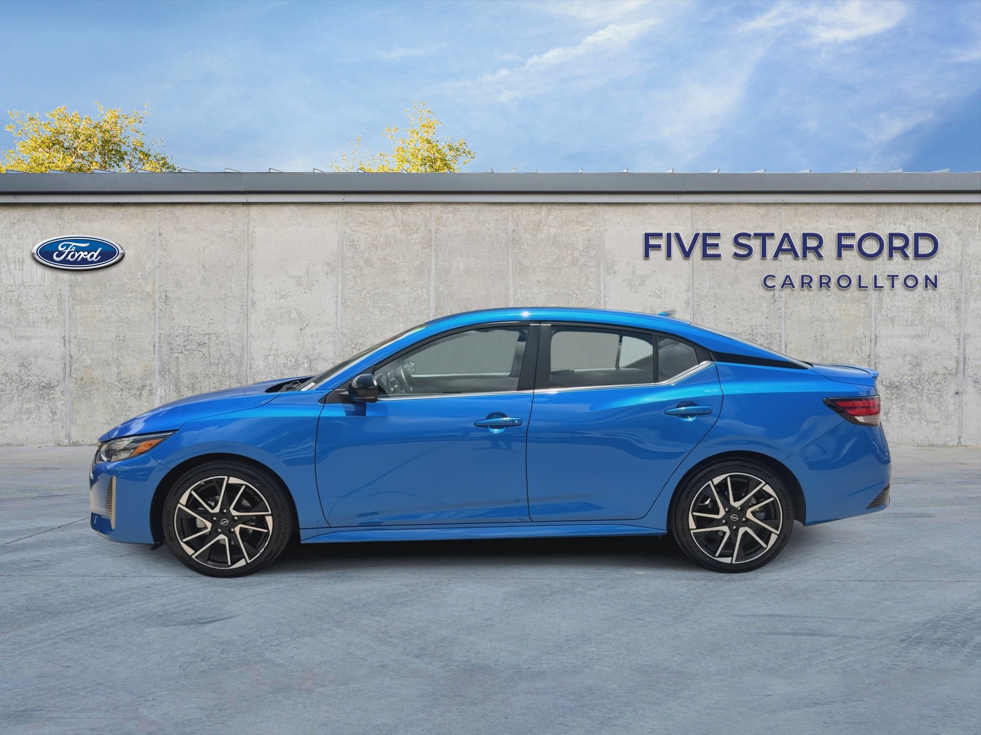 Used 2025 Nissan Sentra SR FWD image 5