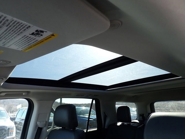 Certified 2025 Ford Expedition Active image 25