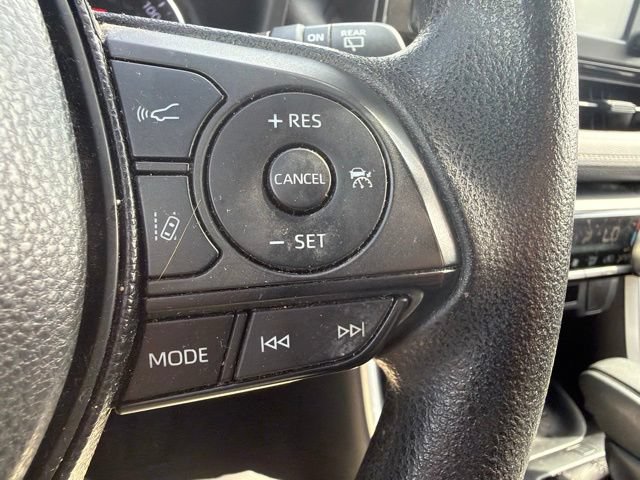 Used 2019 Toyota RAV4 XLE w/ Carpet Mat Package AWD/4WD image 40