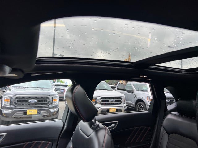 Certified 2024 Ford Edge ST-Line AWD/4WD image 10