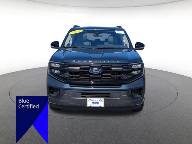 Certified 2025 Ford Expedition Active AWD/4WD image 8