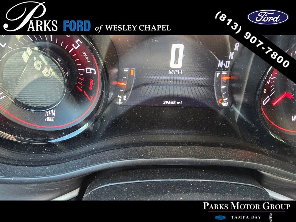Used 2022 Dodge Challenger SXT w/ Blacktop Package RWD image 5