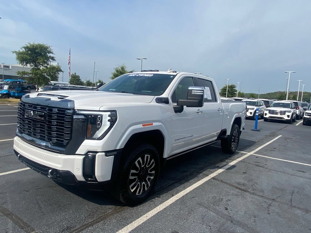 Used 2024 GMC Sierra 2500 Denali Ultimate AWD/4WD image 3