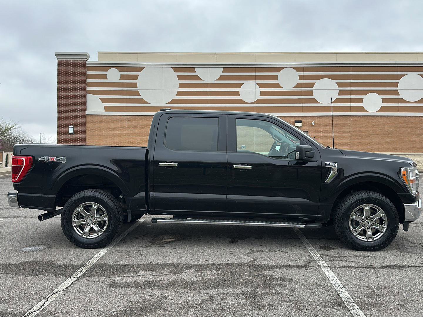 Certified 2021 Ford F150 XLT w/ Equipment Group 301A Mid AWD/4WD image 6