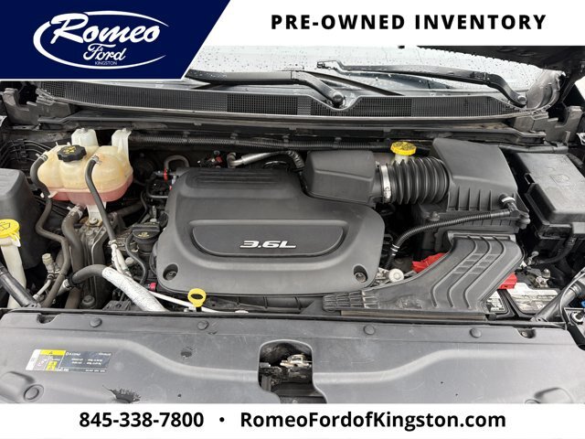 Used 2018 Chrysler Pacifica Touring-L FWD image 9