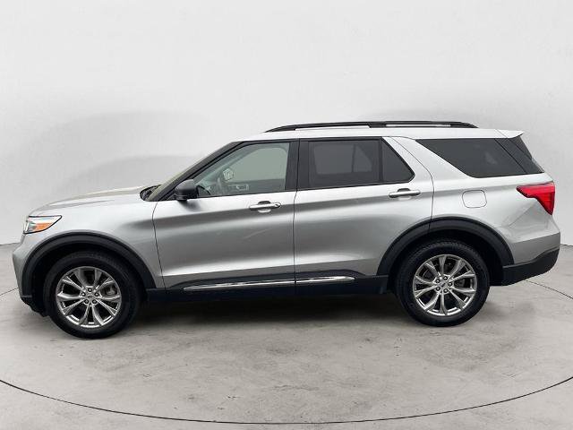 Certified 2023 Ford Explorer XLT w/ Equipment Group 202A AWD/4WD image 8