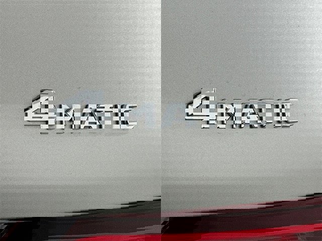 Used 2020 Mercedes-Benz GLC 300 4MATIC image 27