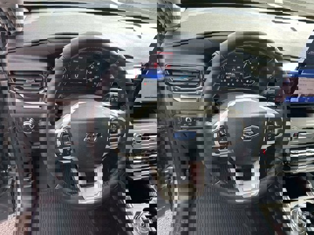 Certified 2021 Ford Explorer XLT w/ Equipment Group 202A image 14