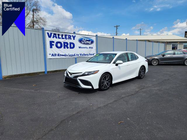 Used 2021 Toyota Camry SE FWD image 1
