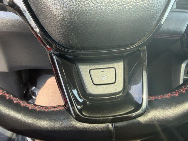 Used 2025 Honda Pilot Black Edition image 18