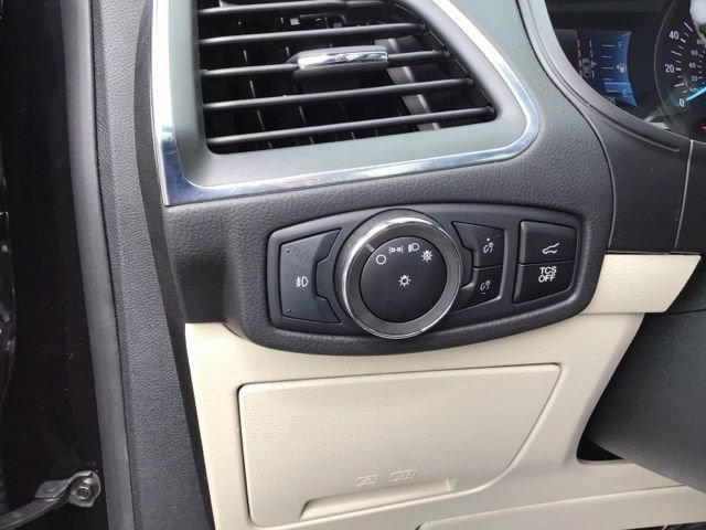 Certified 2023 Ford Edge Titanium AWD/4WD image 16