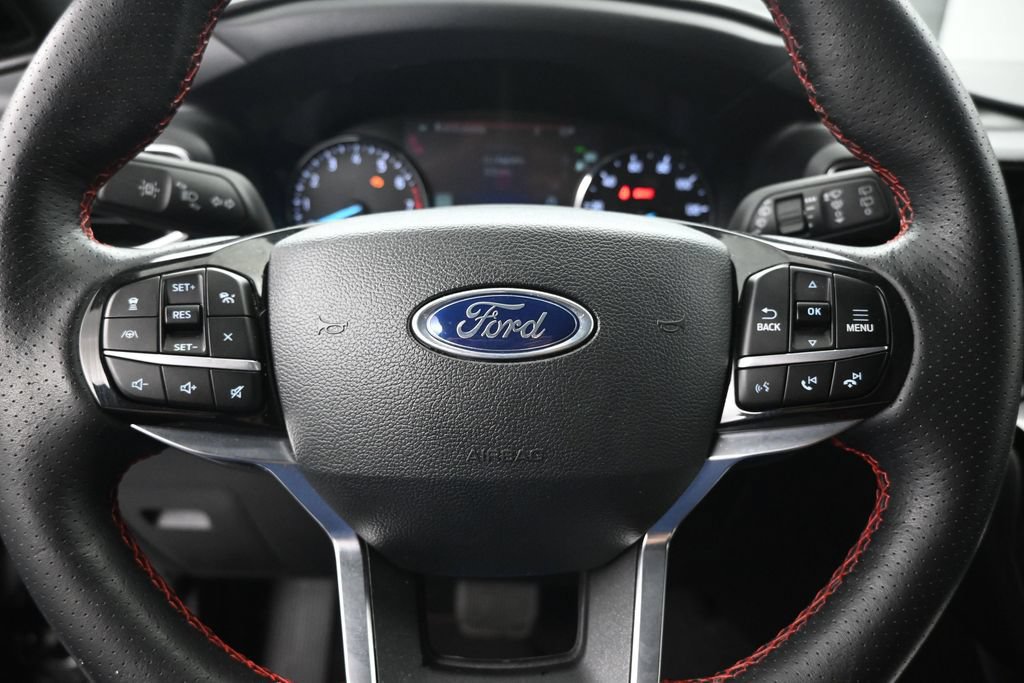 Certified 2023 Ford Explorer ST-Line RWD image 12