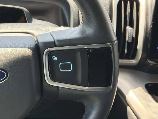 Certified 2025 Ford Expedition Active AWD/4WD image 14
