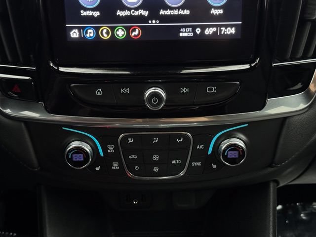 Used 2023 Chevrolet Traverse LT w/ Midnight/Sport Edition AWD/4WD image 13