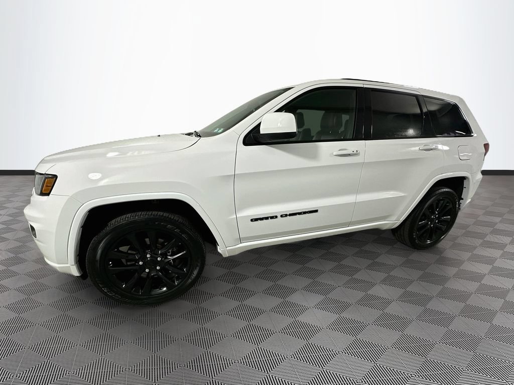 Used 2021 Jeep Grand Cherokee Laredo X AWD/4WD image 6