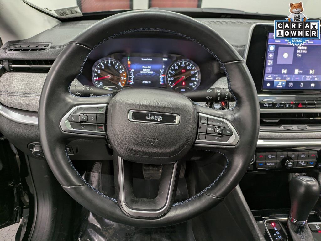 Used 2022 Jeep Compass Latitude w/ Sun and Sound Group image 23