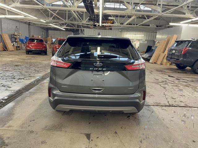 Certified 2023 Ford Edge SEL image 4