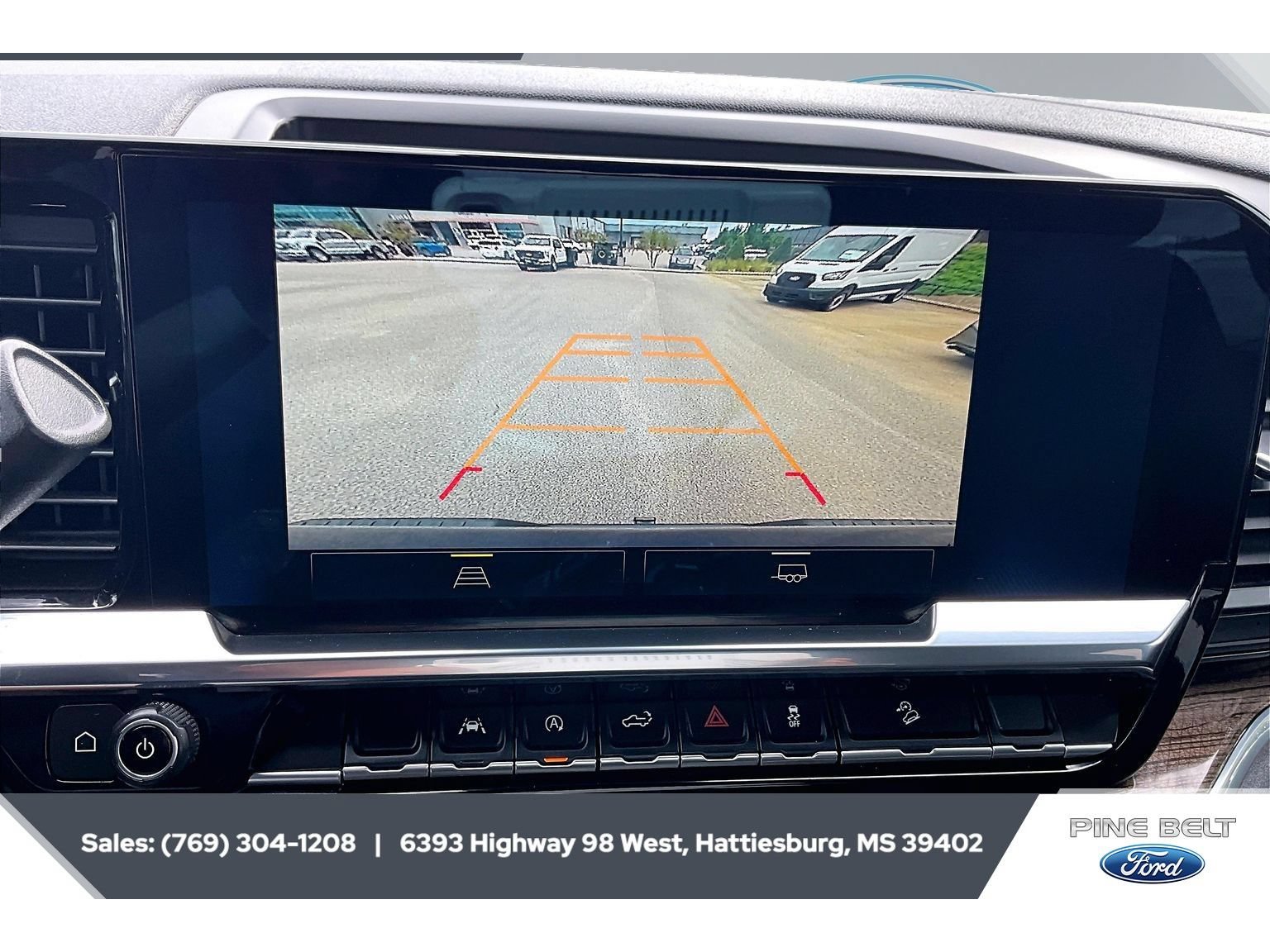 Used 2023 Chevrolet Silverado 1500 LT Trail Boss w/ Protection Package AWD/4WD image 16