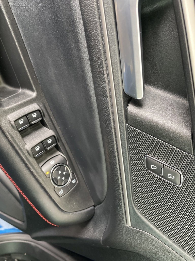 Certified 2023 Ford Edge ST-Line w/ Class II Trailer Tow Package image 44