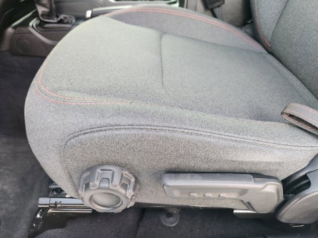 Used 2025 Jeep Wrangler Unlimited Rubicon image 23