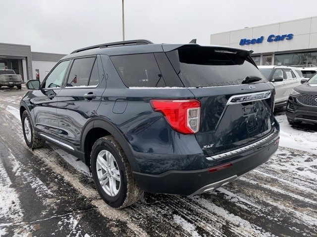 Certified 2022 Ford Explorer XLT w/ Equipment Group 202A image 5