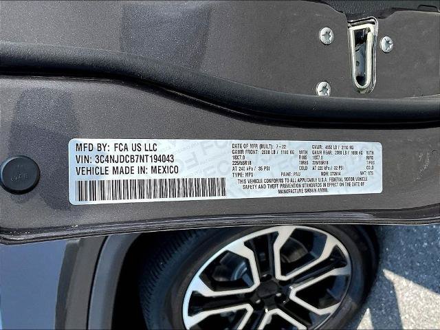 Used 2022 Jeep Compass Limited AWD/4WD image 19