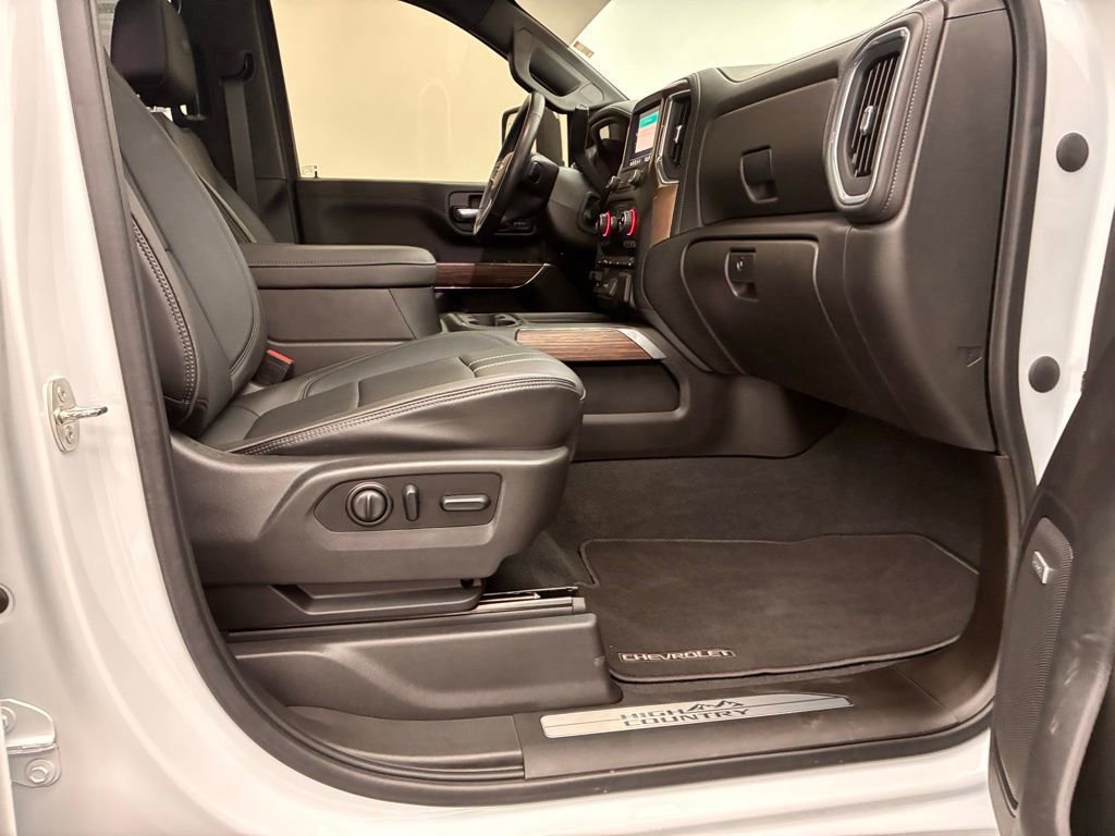 Used 2021 Chevrolet Silverado 3500 High Country image 26