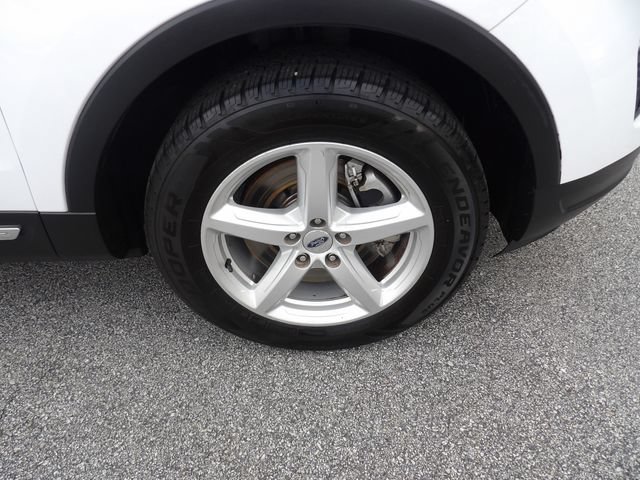 Certified 2019 Ford Explorer XLT w/ Equipment Group 201A FWD image 13
