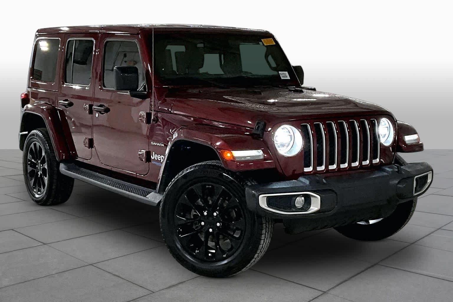 Used 2021 Jeep Wrangler Unlimited Sahara w/ Safety Group AWD/4WD image 3