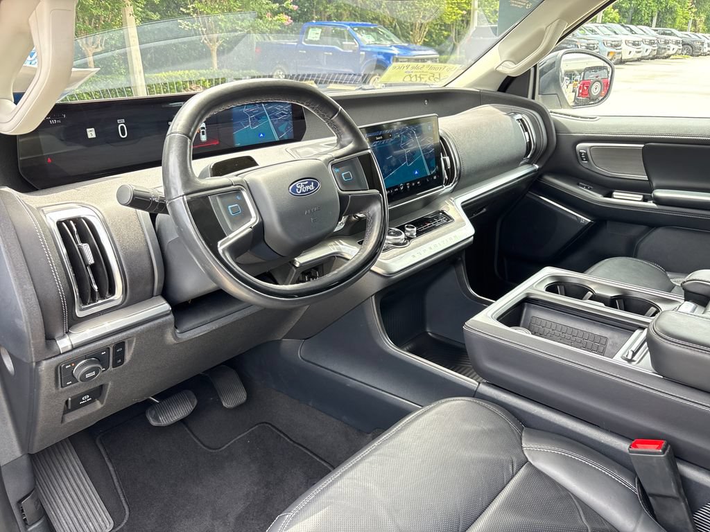 Certified 2025 Ford Expedition Max Platinum AWD/4WD image 6
