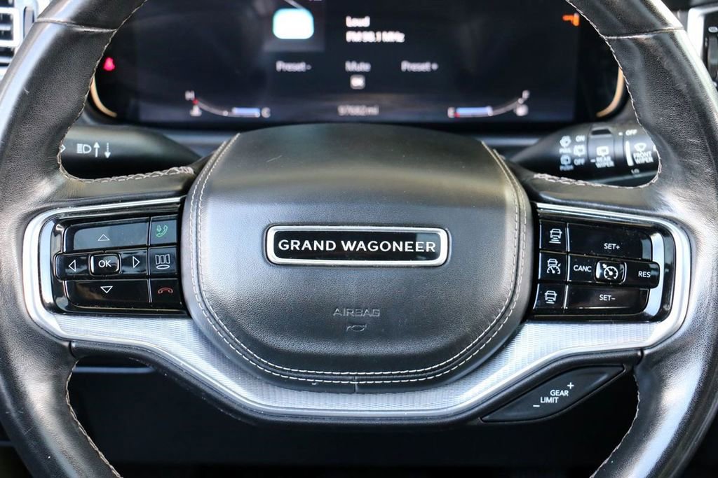Used 2022 Jeep Grand Wagoneer Series II AWD/4WD image 27