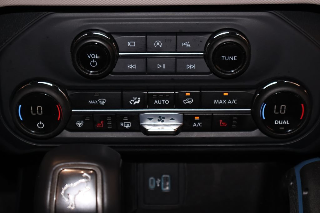 Certified 2023 Ford Bronco Wildtrak AWD/4WD image 34