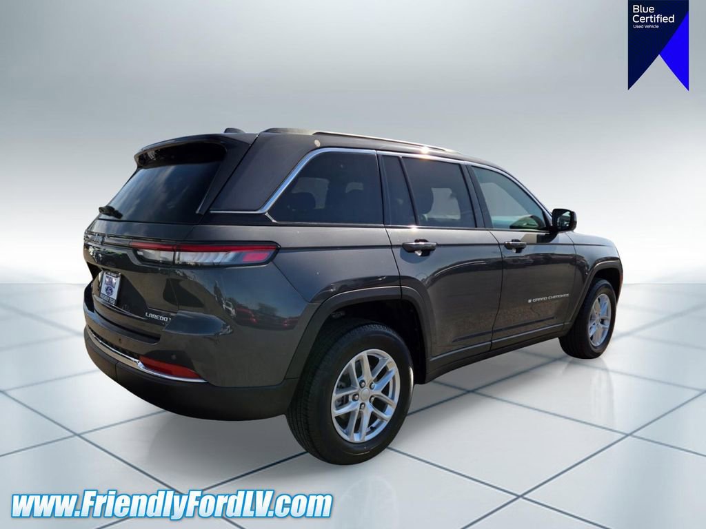 Used 2025 Jeep Grand Cherokee Laredo X AWD/4WD image 6