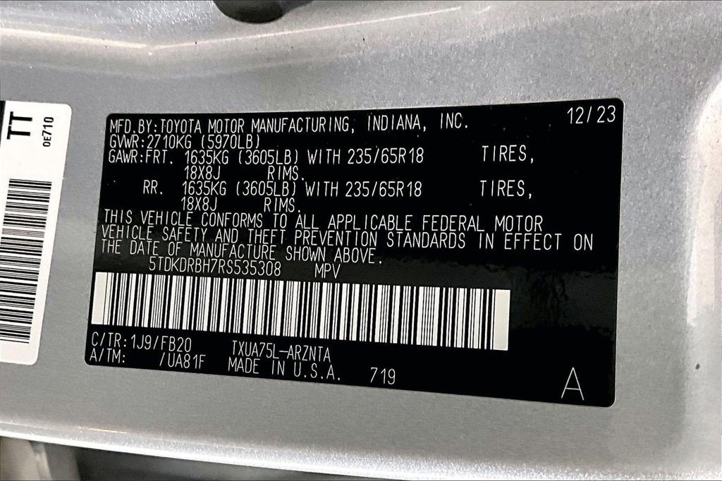 Used 2024 Toyota Highlander LE image 27