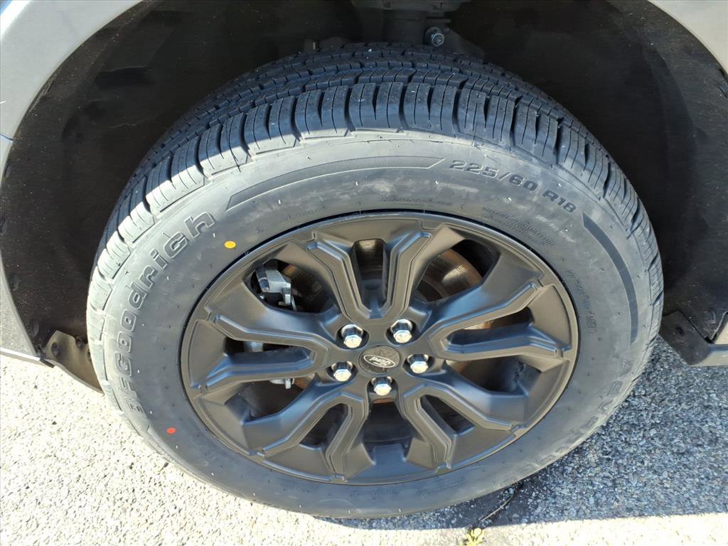 Certified 2023 Ford Maverick XLT w/ Equipment Group 300A Standard image 4