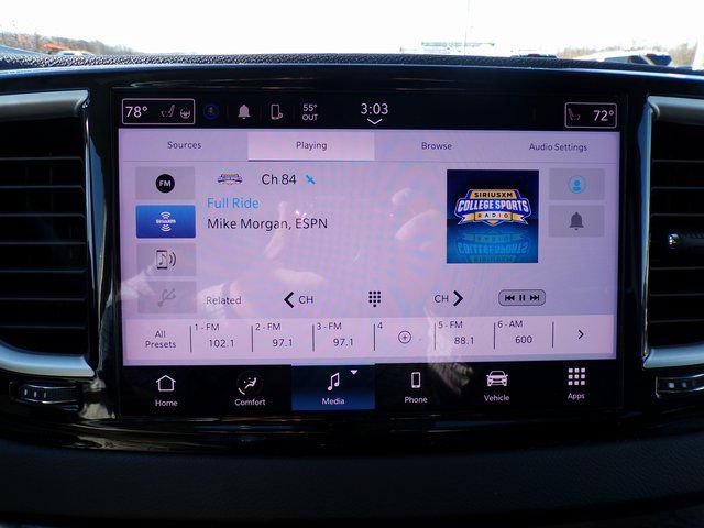 Used 2024 Chrysler Pacifica Touring-L FWD image 25
