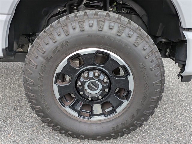 Certified 2025 Ford F350 Platinum w/ Platinum Plus Package image 11