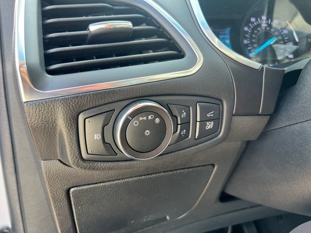 Certified 2019 Ford Edge Titanium w/ Equipment Group 301A AWD/4WD image 8