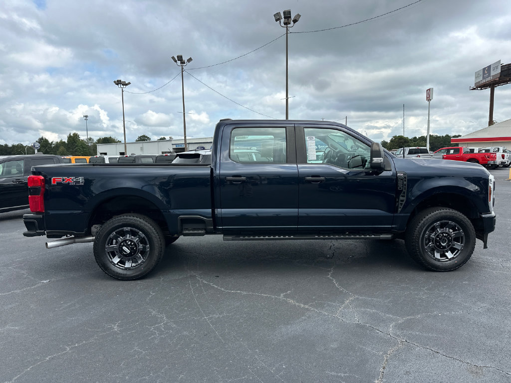 Certified 2024 Ford F250 XL w/ STX Appearance Package AWD/4WD image 8
