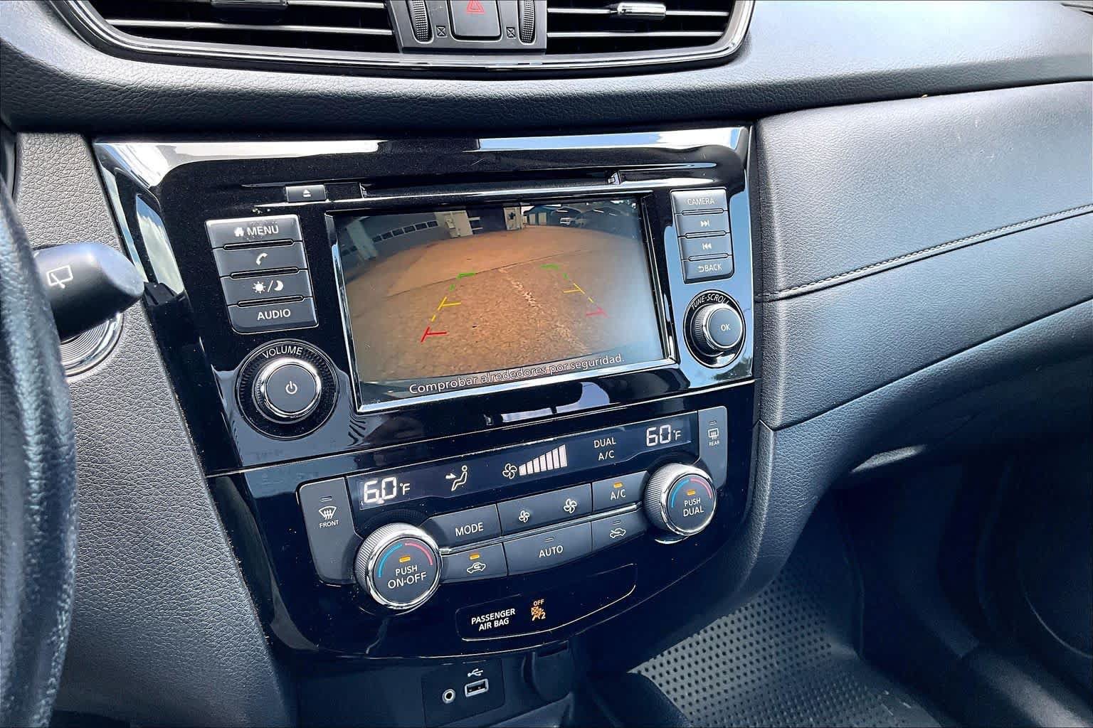 Used 2020 Nissan Rogue SV FWD image 29