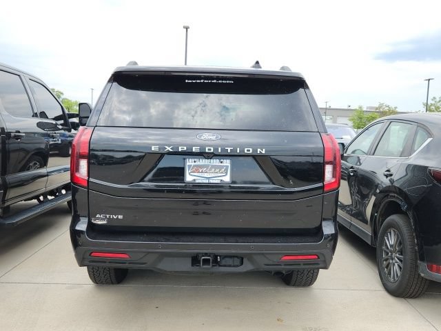 Certified 2025 Ford Expedition Active AWD/4WD image 3