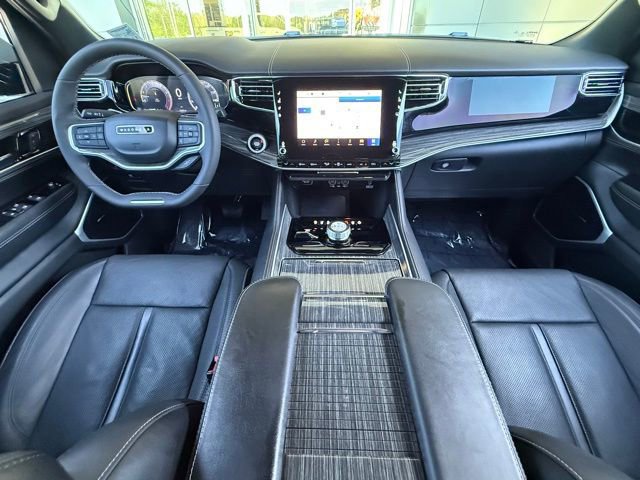 Used 2022 Jeep Wagoneer Series II AWD/4WD image 21