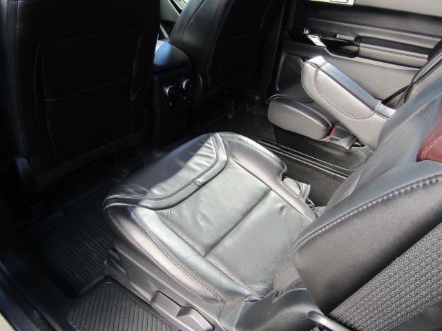 Certified 2022 Ford Explorer Platinum w/ Equipment Group 601A image 17