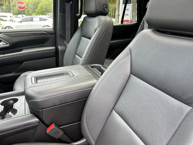 Used 2023 Chevrolet Tahoe Z71 w/ Luxury Package AWD/4WD image 20
