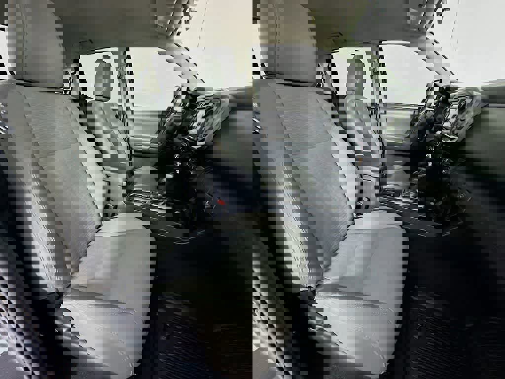 Used 2018 Toyota Tacoma SR w/ SR Convenience Package image 16