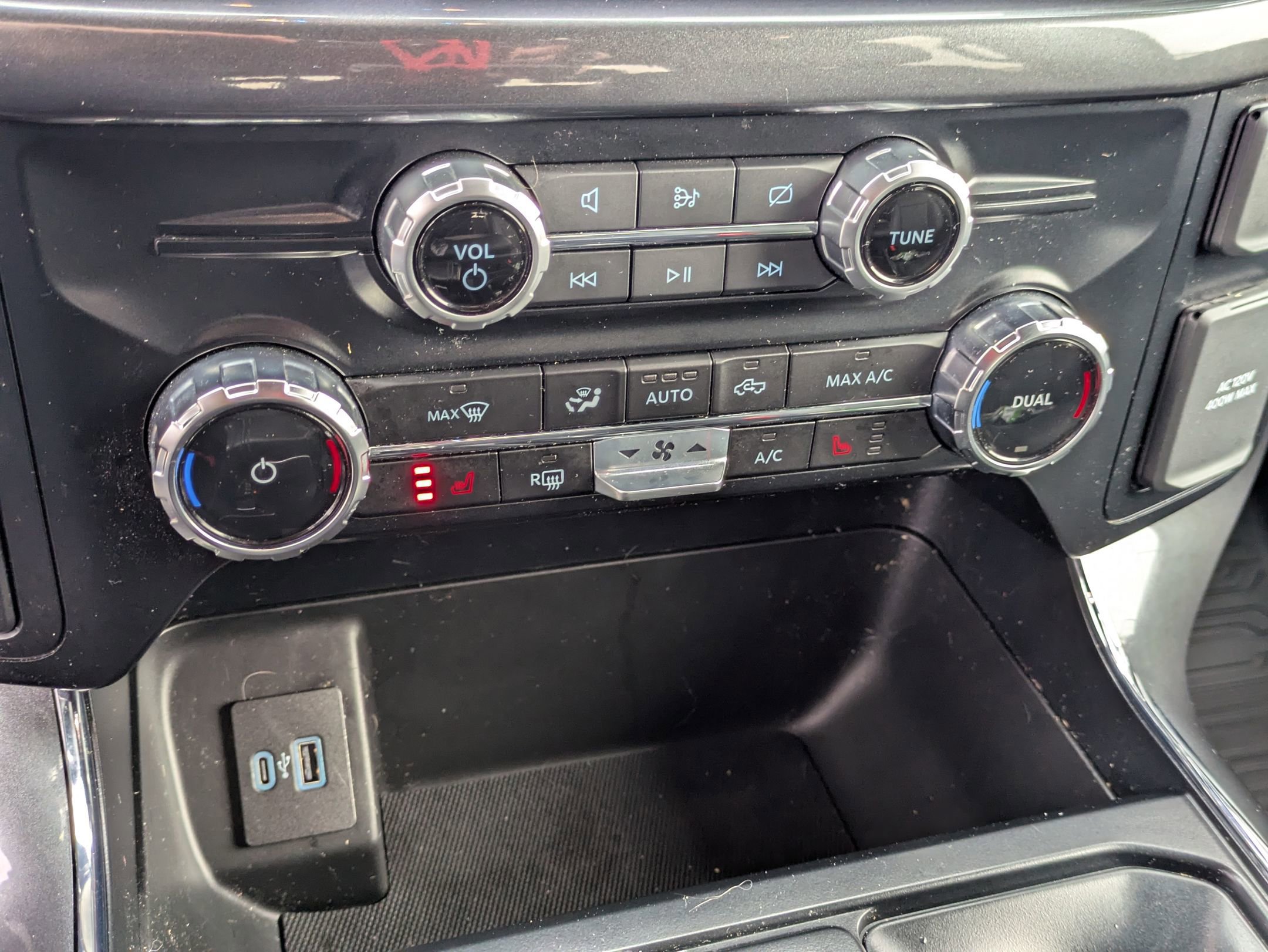 Certified 2023 Ford F150 XLT w/ Equipment Group 302A High image 25