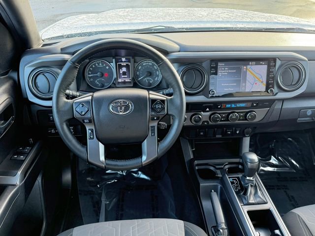 Used 2022 Toyota Tacoma TRD Off-Road w/ TRD Premium Off Road Package image 13