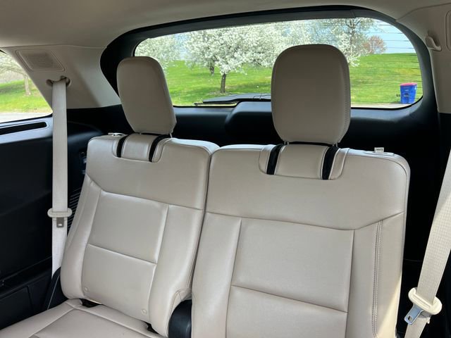 Certified 2023 Ford Explorer Limited w/ Equipment Group 301A AWD/4WD image 25