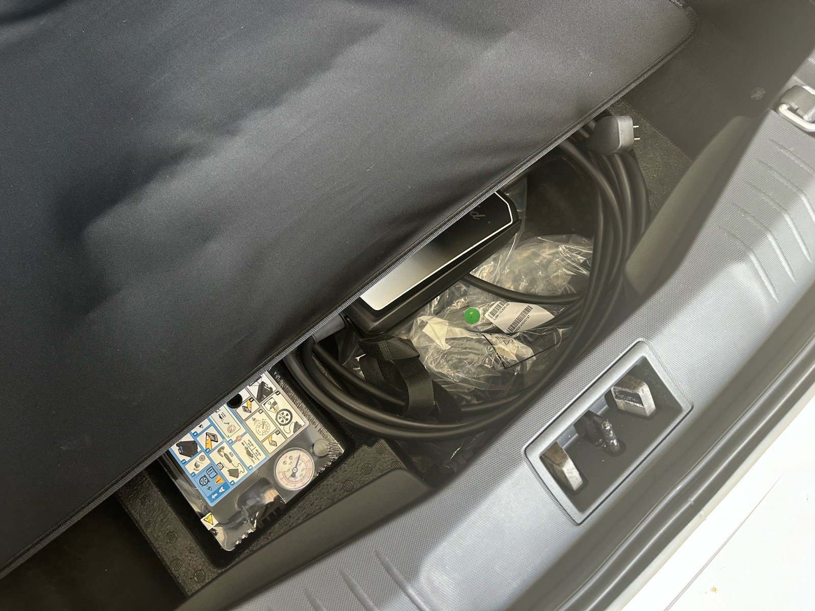 Certified 2024 Ford Mustang Mach-E Select image 17