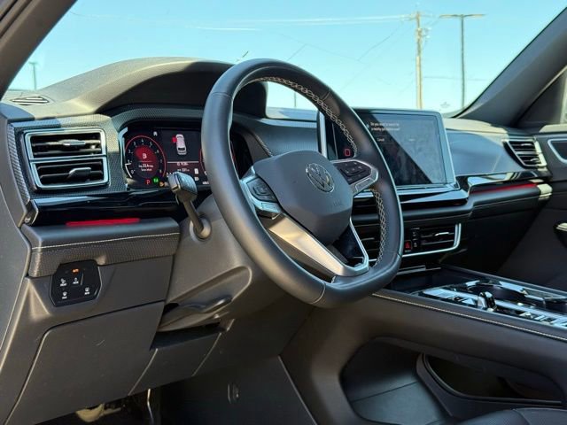 Used 2024 Volkswagen Atlas Cross Sport SEL AWD/4WD image 22